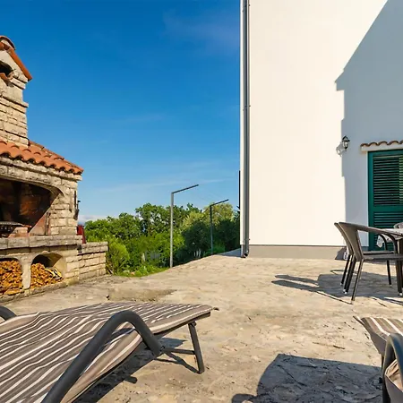 Apartment Beautiful In With Wifi